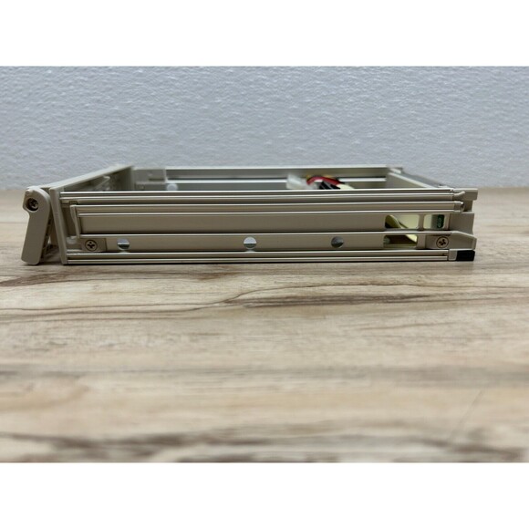 Data Cstle BT-32 RH Enhanced HDD Mobile Rack Shock Absorber Aluminum Tray W Keys - Picture 15 of 16